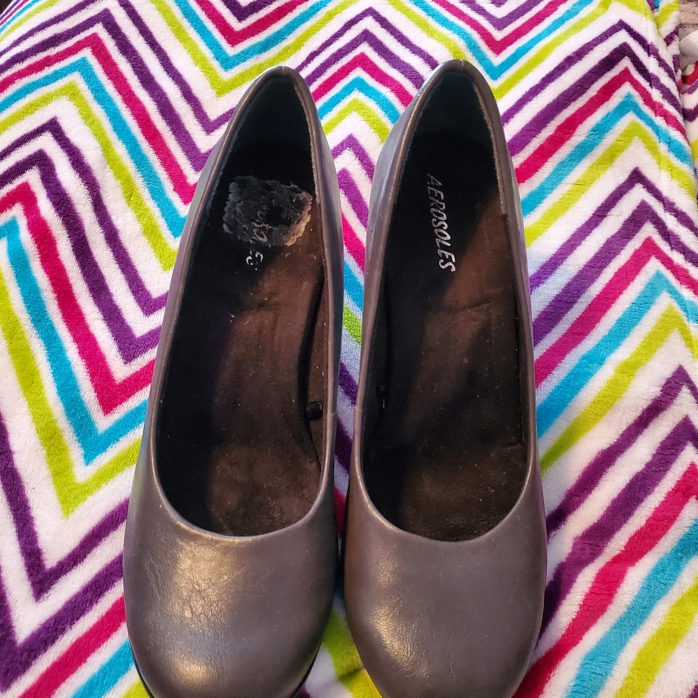 AEROSOLES - Picture 2 of 4